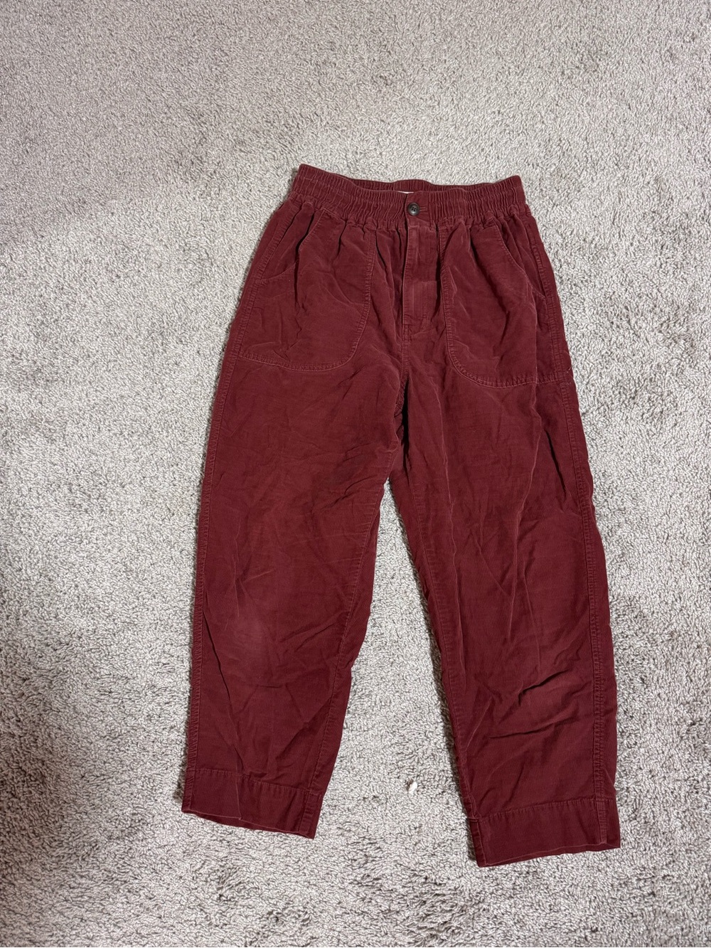 Women’s Relaxed Corduroy Pants in Burgundy